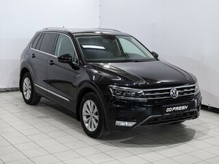 2017 Volkswagen Tiguan II, чёрный, 2650000 рублей, вид 1