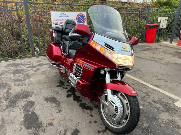 1999 Honda GL 1500 Gold Wing, красный, 650000 рублей - вид 2