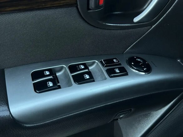 2011 Hyundai Santa Fe II Рестайлинг, чёрный - вид 12