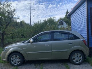 2010 Kia Rio II Рестайлинг, бежевый, 570000 рублей, вид 5
