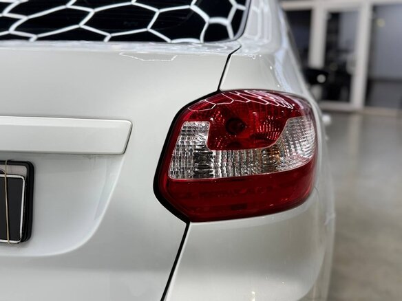 2023 Lada (ВАЗ) Granta I Рестайлинг, белый, 700000 рублей - вид 21