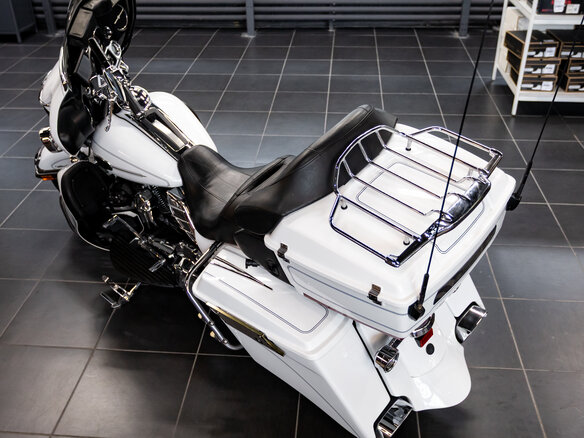 2011 Harley-Davidson Electra Glide, белый, 1100000 рублей - вид 28