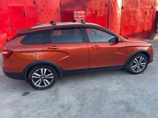 2019 Lada (ВАЗ) Vesta SW Cross I, оранжевый, 960000 рублей, вид 2