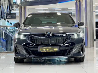 2025 BMW 5 серии 530i xDrive VIII (G60/G61/G68), серый, 9450000 рублей, вид 2