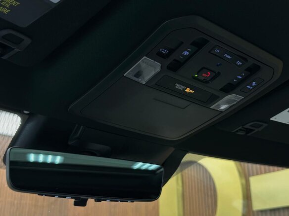 2024 Toyota Sequoia III, чёрный, 9481660 рублей - вид 16