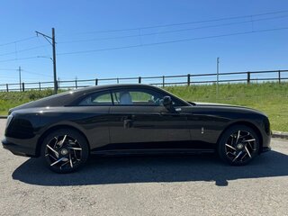 2026 Rolls-Royce Spectre Black Badge I (Series I), чёрный, 74000000 рублей, вид 4