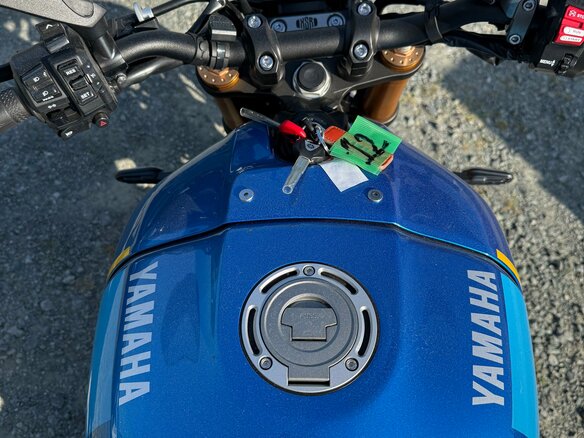 2022 Yamaha XSR900, синий, 1030000 рублей - вид 25