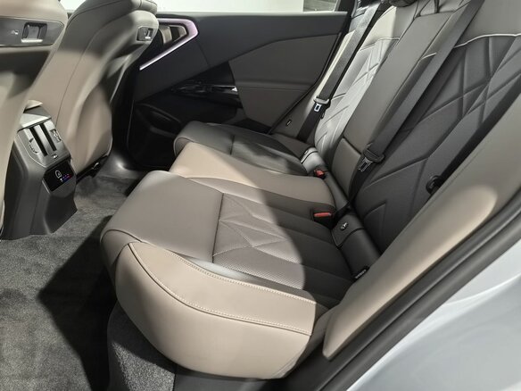 2025 BMW X3 Long 30L xDrive IV (G45/G48), серый, 7710000 рублей - вид 13