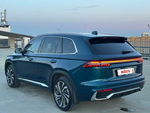 2023 Geely Monjaro I, синий, 3000000 рублей - вид 2