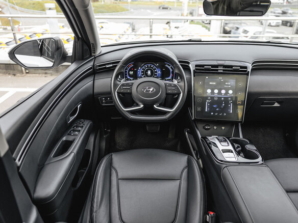 2024 Hyundai Tucson IV Рестайлинг, белый, 3098000 рублей - вид 17