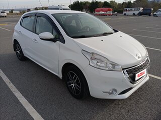 2014 Peugeot 208 I, белый, 695000 рублей, вид 4