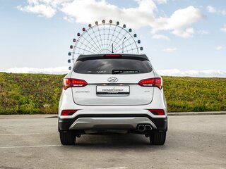 2016 Hyundai Santa Fe III Рестайлинг, серебристый, 2250000 рублей, вид 4