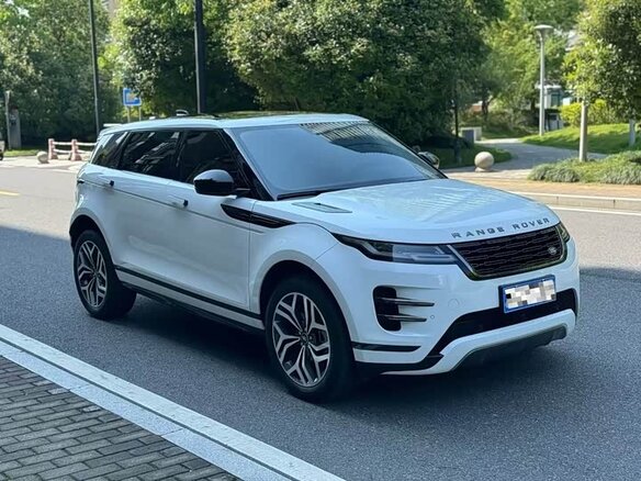 2025 Land Rover Range Rover Evoque L II Рестайлинг, белый, 4746090 рублей - вид 1