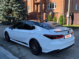 2019 Toyota Camry VIII (XV70), белый, 1773000 рублей, вид 2