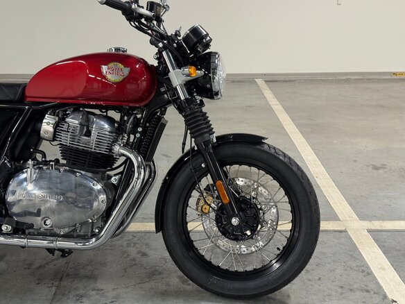 2026 Royal Enfield Interceptor, красный, 699000 рублей - вид 3