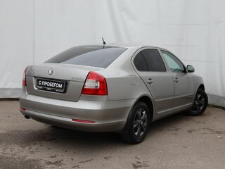 2010 Skoda Octavia II (A5) Рестайлинг, серый, 699000 рублей, вид 4