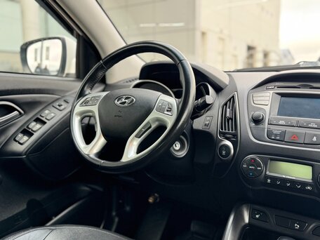 2014 Hyundai ix35 I Рестайлинг, белый, 1215000 рублей, вид 3