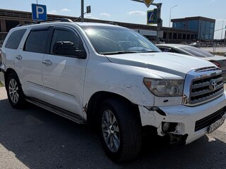 2010 Toyota Sequoia II, белый, 2600000 рублей, вид 4