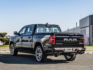 2026 Ram 1500 Crew Cab V Рестайлинг, чёрный, 10300000 рублей, вид 4
