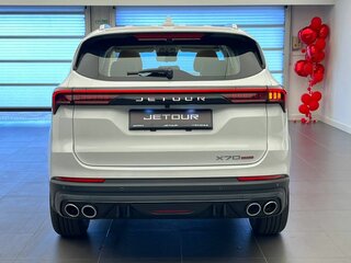 2026 Jetour X70+ I Рестайлинг, белый, 3399000 рублей, вид 4
