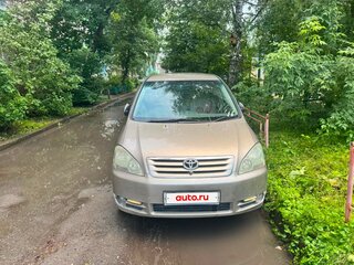 2001 Toyota Ipsum II (M20), бежевый, 700000 рублей, вид 1