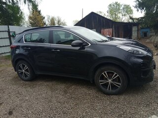 2021 Kia Sportage IV Рестайлинг, чёрный, 2050000 рублей, вид 2