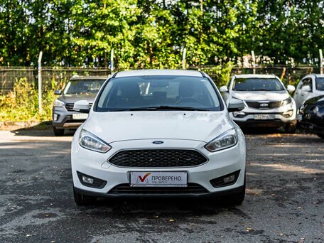 2017 Ford Focus III Рестайлинг, белый, 790000 рублей, вид 3