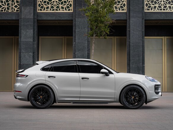 2024 Porsche Cayenne Coupé III Рестайлинг, серый, 14900000 рублей - вид 14