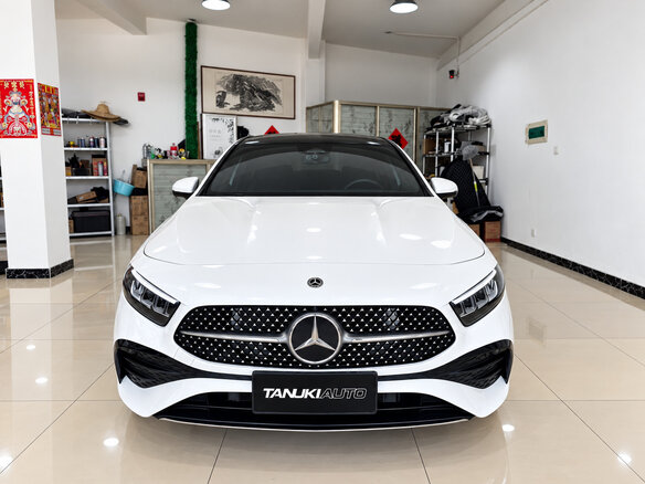 2023 Mercedes-Benz A-Класс 180 Long IV (W177) Рестайлинг, белый, 2000001 рублей - вид 1