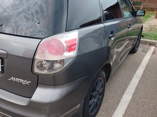 2007 Toyota Matrix I (E130), серый, 680000 рублей, вид 2