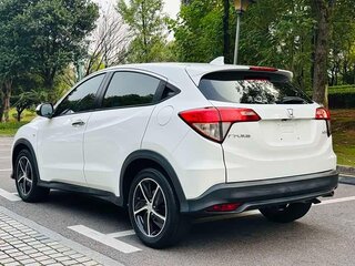 2022 Honda Vezel I Рестайлинг, белый, 1610000 рублей, вид 4