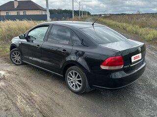2012 Volkswagen Polo V, чёрный, 800000 рублей, вид 2
