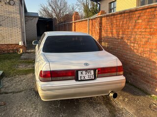 1997 Toyota Crown X (S150), белый, 620000 рублей, вид 3