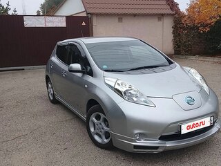 2016 Nissan Leaf 30kWh I (ZE0/AZE0), серебристый, 1550000 рублей, вид 3