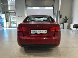 2010 Kia Cerato 6-speed II, красный, 750000 рублей, вид 5