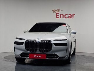 2023 BMW 7 серии 740d xDrive VII (G70), белый, 9895000 рублей, вид 2