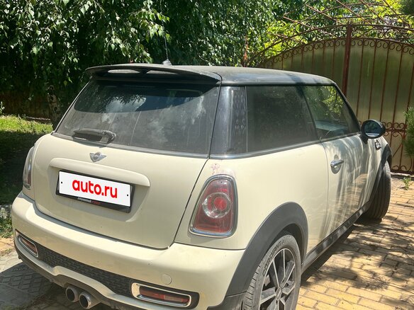 2012 Mini Hatch Cooper S II (R56) Рестайлинг, белый, 1000000 рублей - вид 1