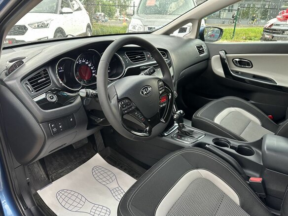 2015 Kia Ceed II Рестайлинг, синий, 1359000 рублей - вид 9