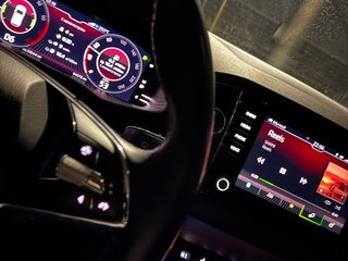 2021 Skoda Karoq I, серебристый, 2300000 рублей, вид 4