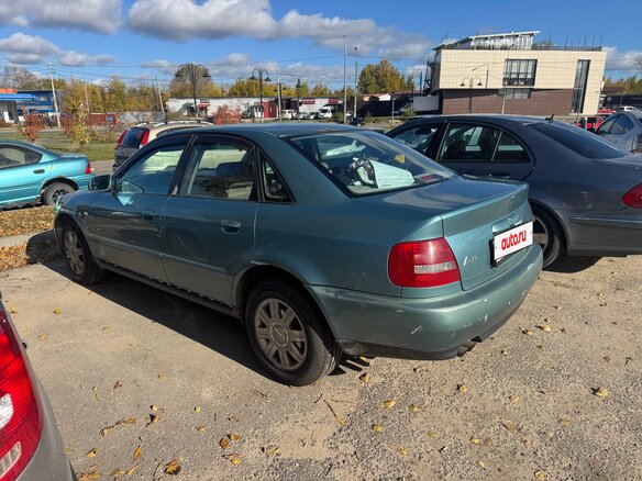 1999 Audi A4 I (B5) Рестайлинг, голубой, 270000 рублей - вид 3