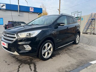 2017 Ford Kuga II Рестайлинг, чёрный, 1650000 рублей, вид 1