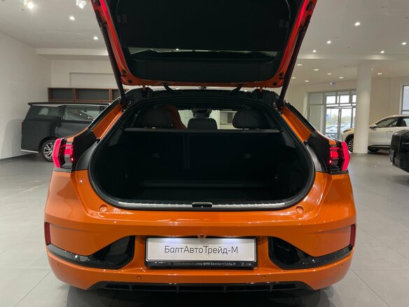2023 Zeekr 001 100 kWh I, оранжевый, 5075000 рублей - вид 28