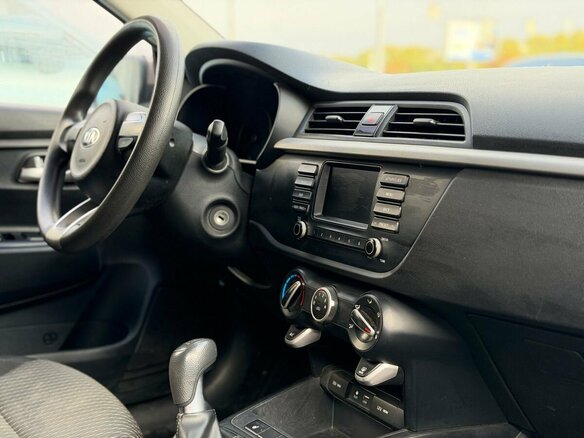2018 Kia Rio IV, коричневый, 1065000 рублей - вид 13