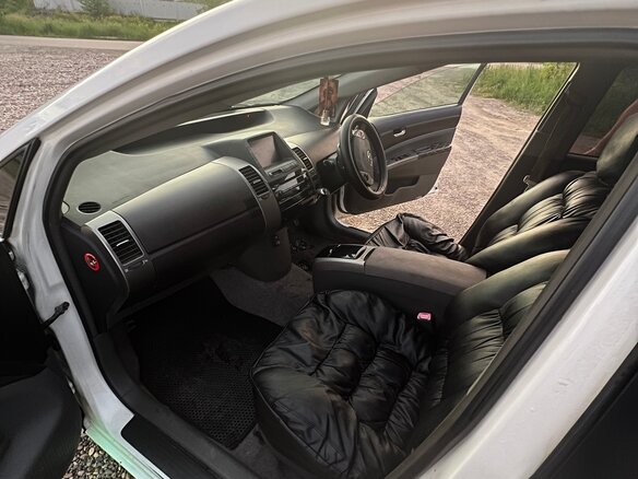 2010 Toyota Prius JDM II Рестайлинг (XW20), белый, 420000 рублей - вид 12