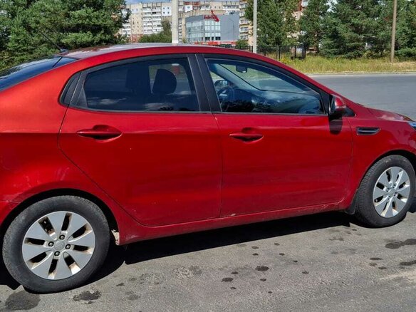 2012 Kia Rio 4-speed III, красный, 640000 рублей - вид 12