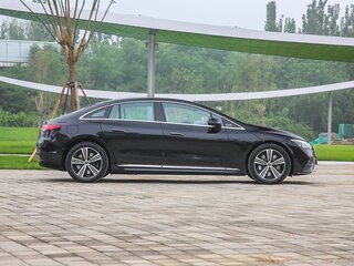2025 Mercedes-Benz EQE 350+, чёрный, 4900000 рублей, вид 4