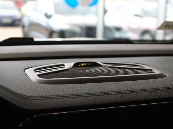 2026 Geely Monjaro I Рестайлинг, белый, 4954990 рублей - вид 15