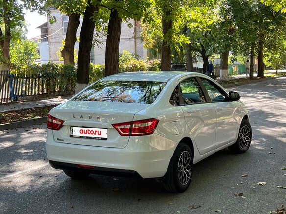 2017 Lada (ВАЗ) Vesta I, белый - вид 4