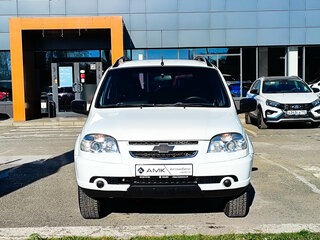2015 Chevrolet Niva I Рестайлинг, белый, 480000 рублей, вид 3
