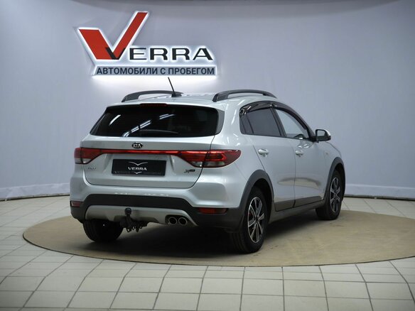 2018 Kia Rio X-Line IV, серебристый, 1130000 рублей - вид 4